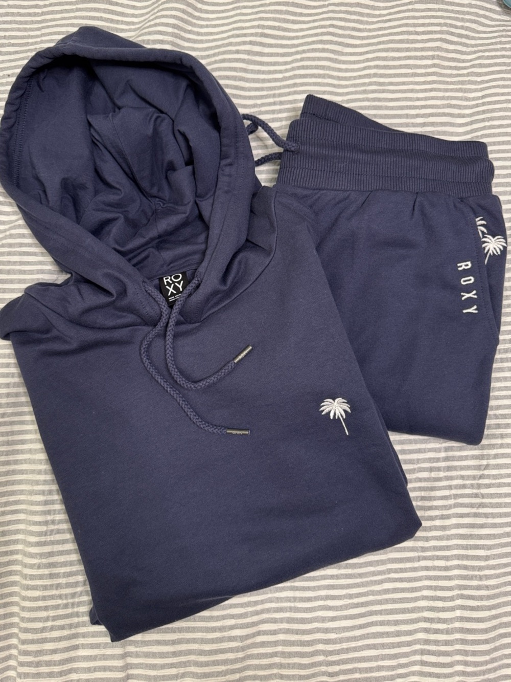 Roxy Women’s Navy Sweatshirt Hoodie and Joggers Set